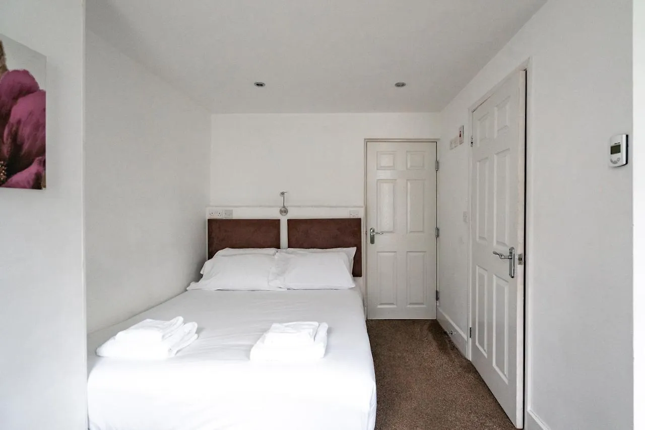 H.V Apartments 셰필드