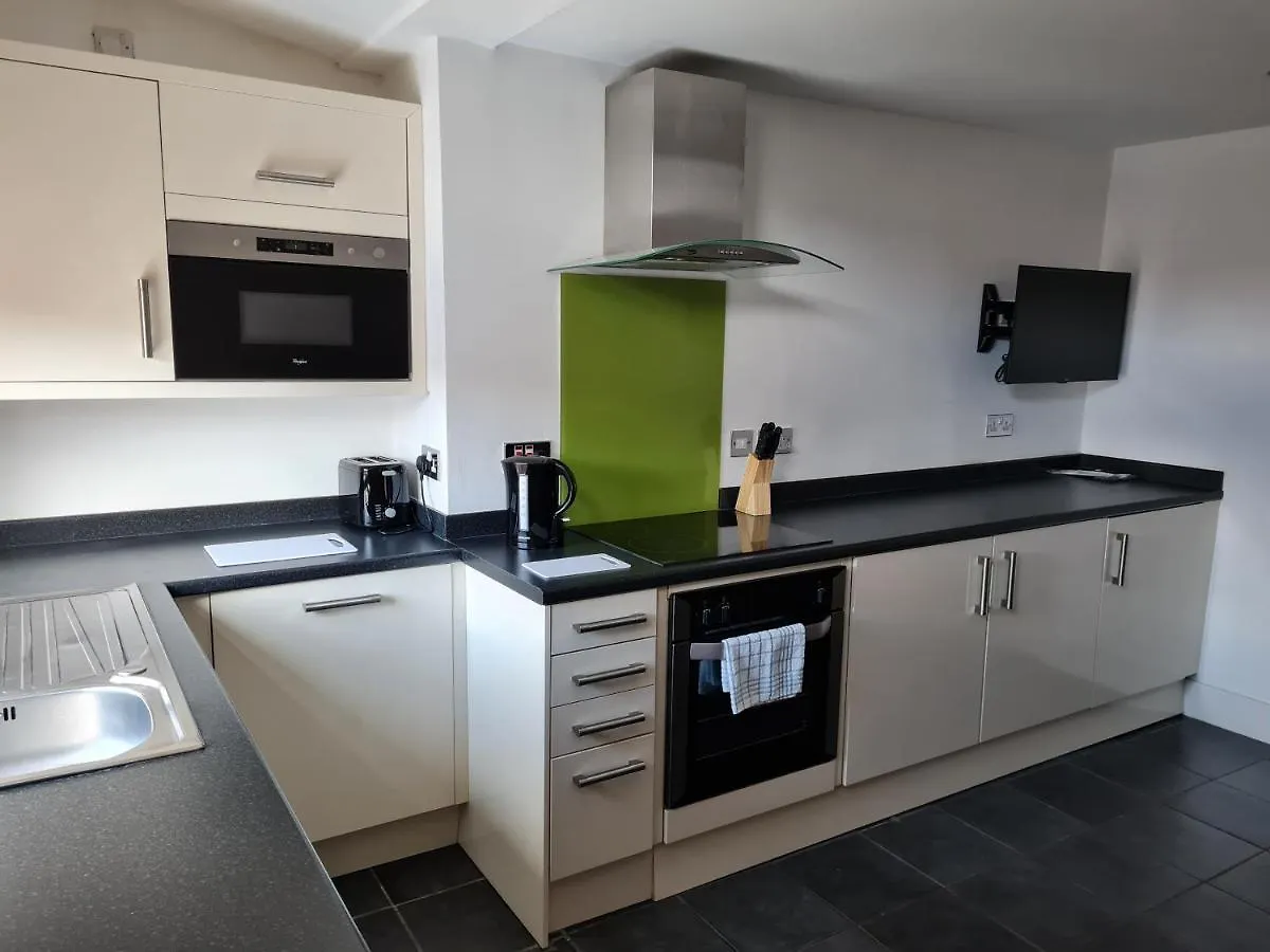 H.V Apartments Sheffield 0*,